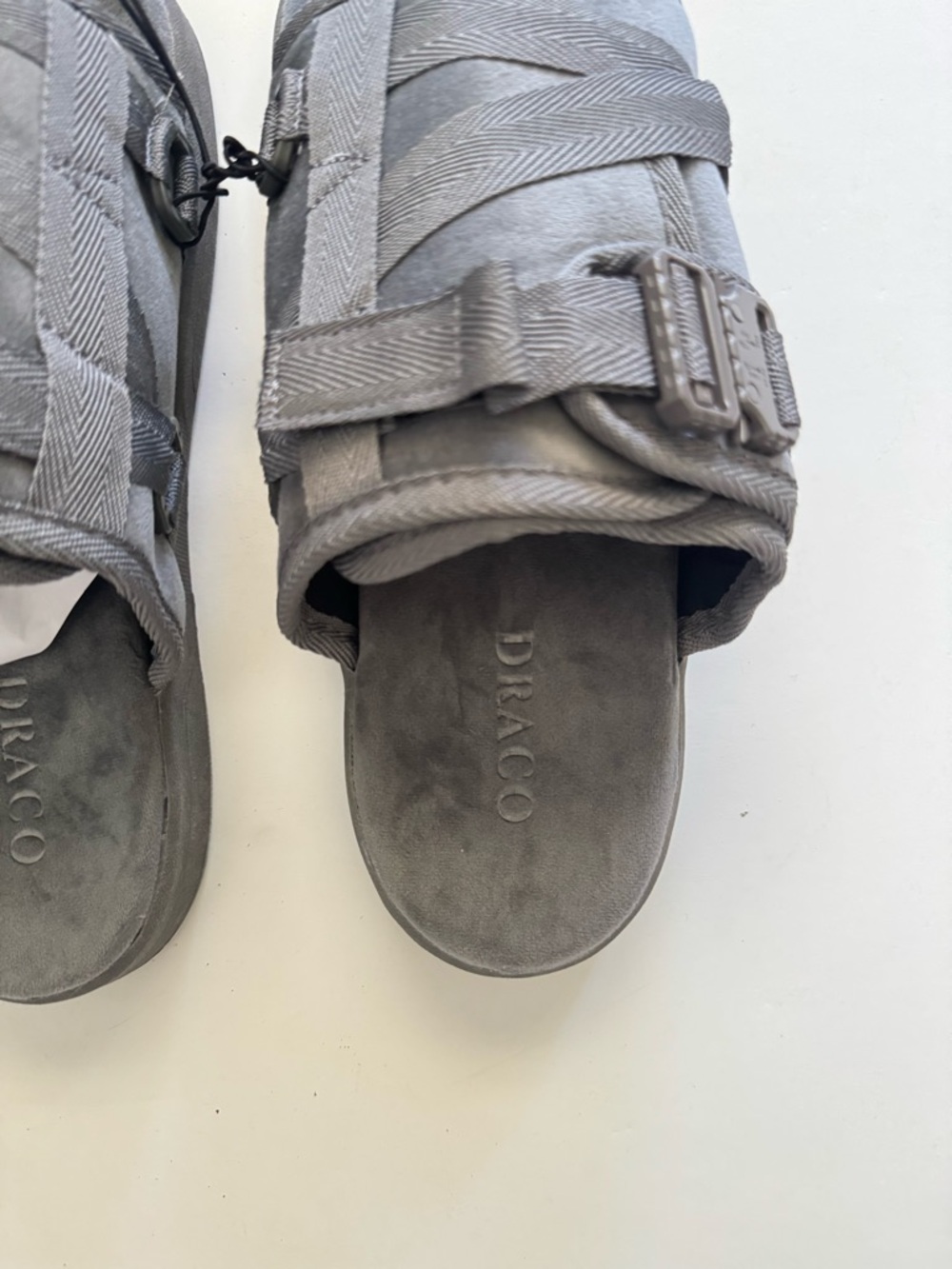 NWT Draco Gray Cobisn Slides Sandals size 9-10 - Picture 3 of 8